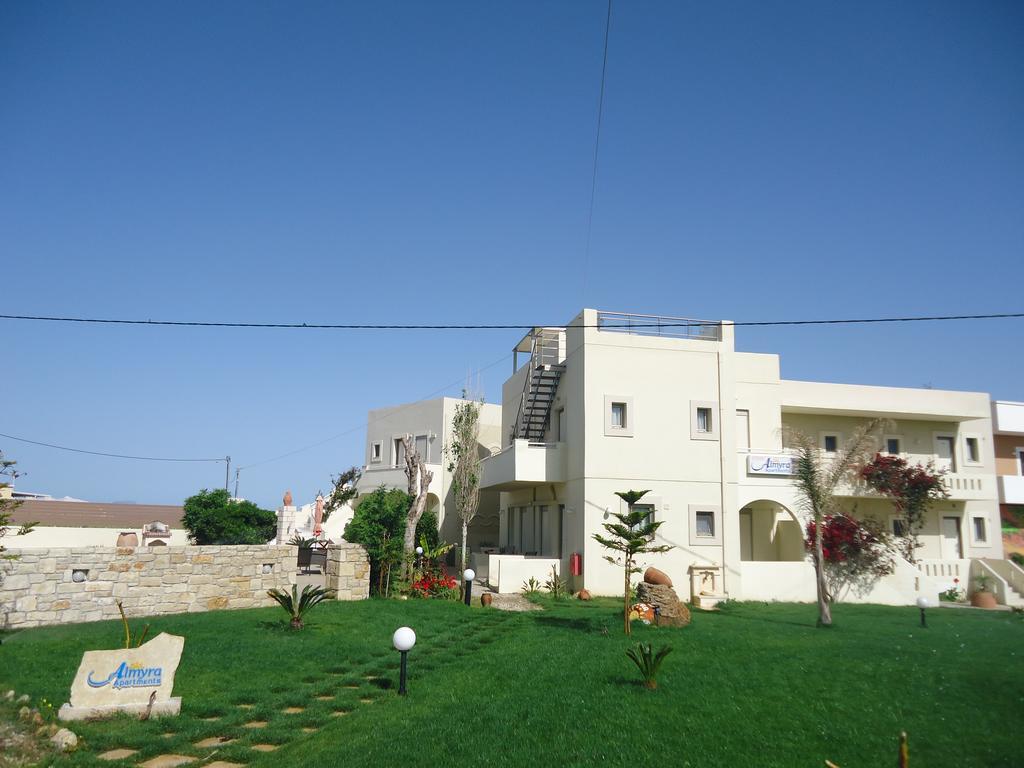 Almyra Apartments & Suites Sfáka エクステリア 写真